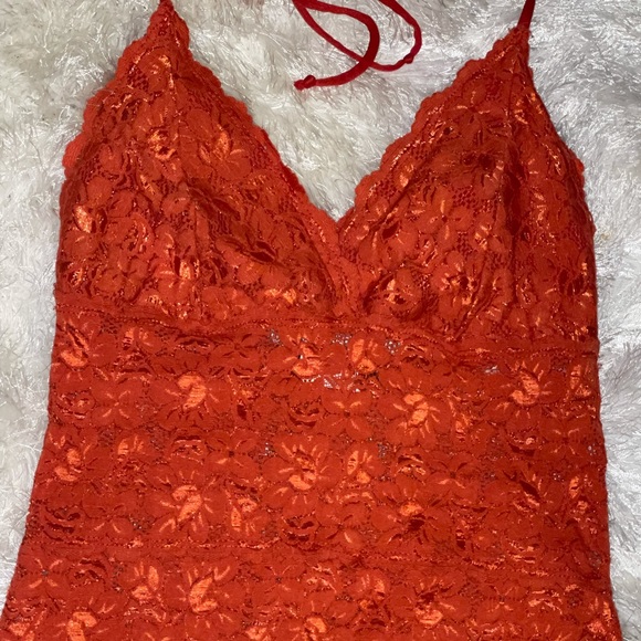 Crop Top - Picture 2 of 4